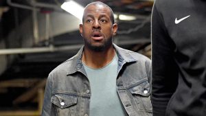 NBA trade deadline: Andre Iguodala dealt to Heat, agrees to 2-year, $30 million extension, per report