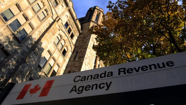 CRA tip line flooded with 3,300 leads on suspected emergency aid cheats | CBC News