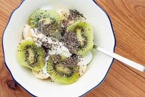 Chia seeds-Kiwi-yoghurt