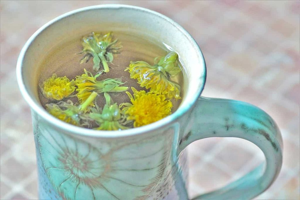 Dandelion-herbal-tea
